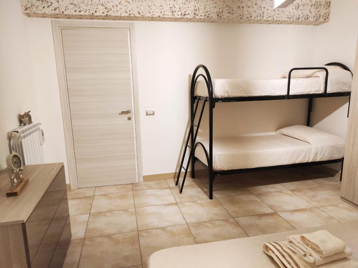 Dadilo - Casa Vacanza & Bed And Breakfast คอนตูร์ซี ภายนอก รูปภาพ
