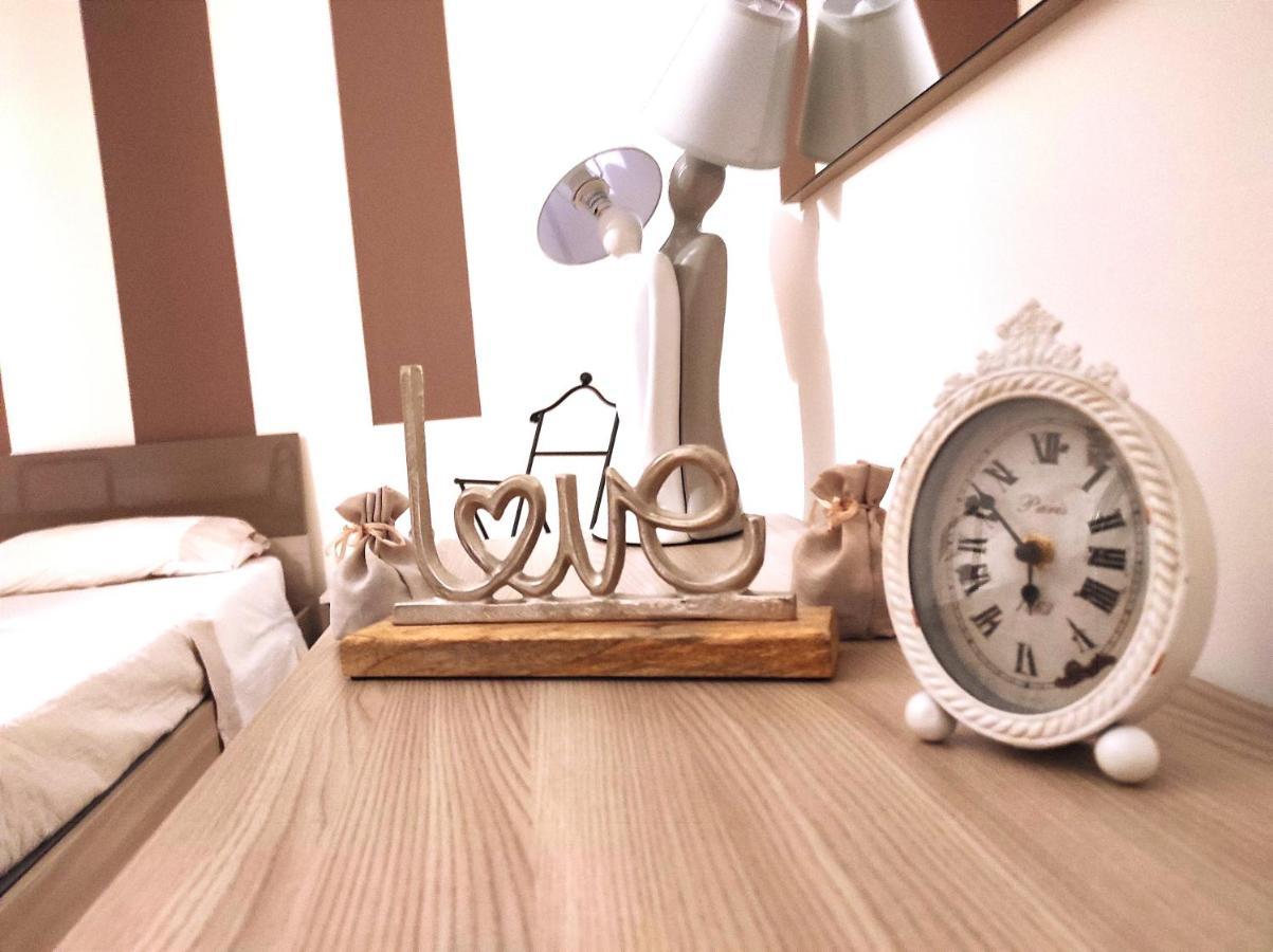Dadilo - Casa Vacanza & Bed And Breakfast คอนตูร์ซี ภายนอก รูปภาพ