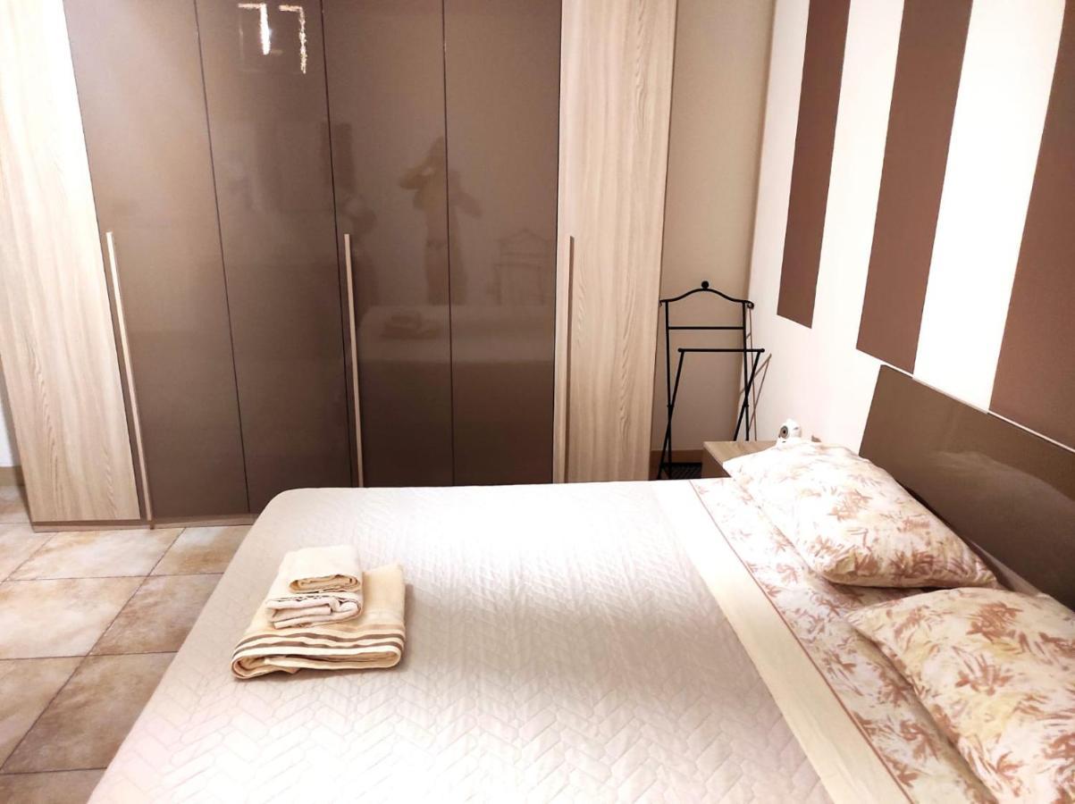 Dadilo - Casa Vacanza & Bed And Breakfast คอนตูร์ซี ภายนอก รูปภาพ